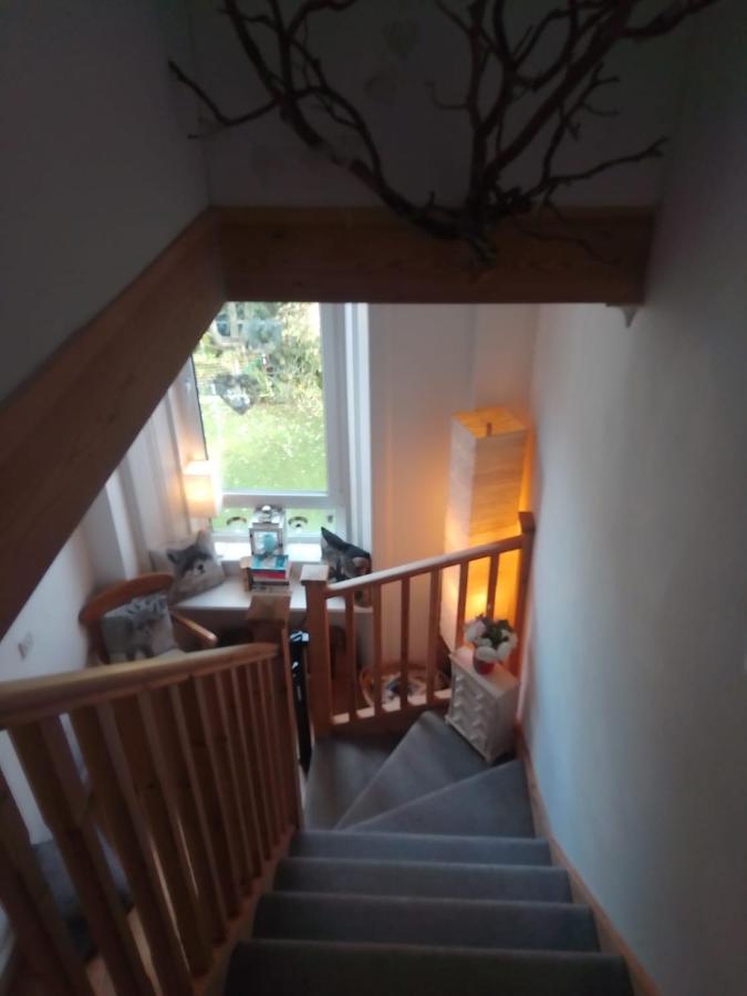 Village Life- Private Attic Suite - Living Room, Bedroom And Bathroom Newtown St Boswells Exterior photo